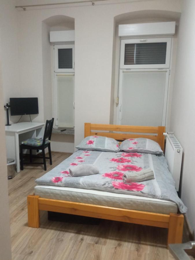 Appartement Nighthost- Trzebnicka 84 à Wrocław Extérieur photo